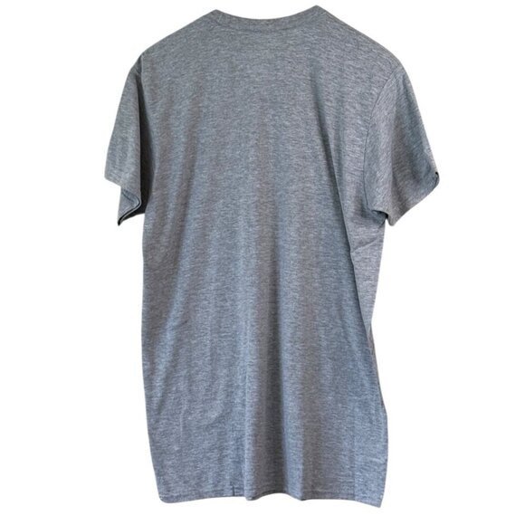 Hanes "Cinemacon 2011" Promotional Short Sleeve Tee Shirt Gray Size L NWOT - Picture 2 of 5